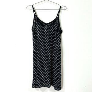 XHILARATION Womens L Nightgown Black White Geo Print Lace V-Neck Strappy